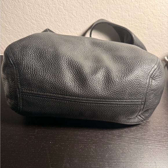 MICHAEL Michael Kors Textured Black Hobo Bag - Picture 4 of 12